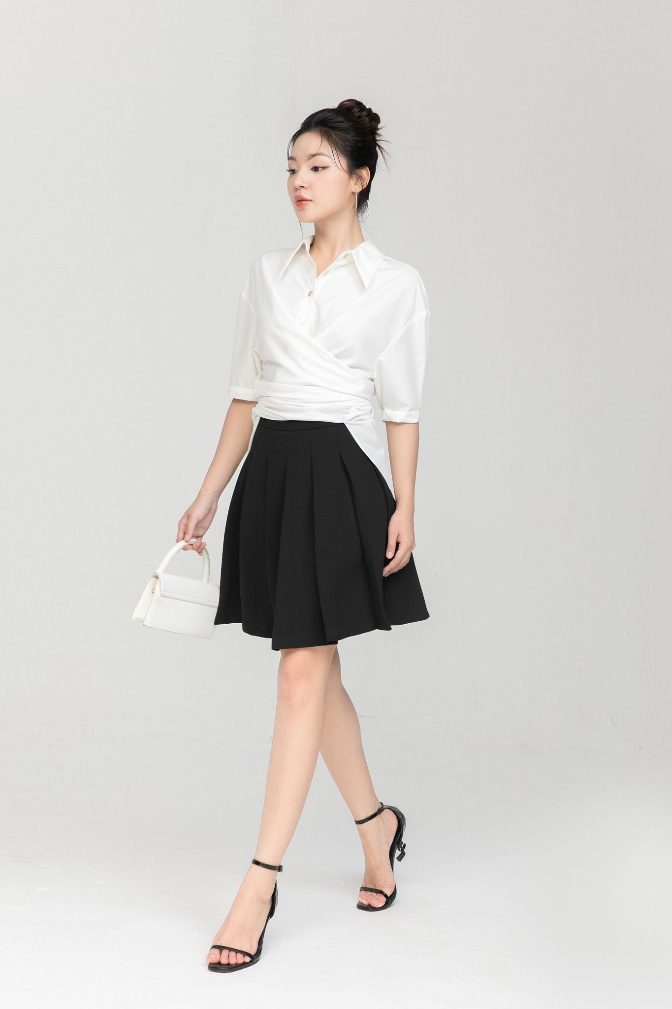 ÁO SƠ MI XOẮN EO SM02462