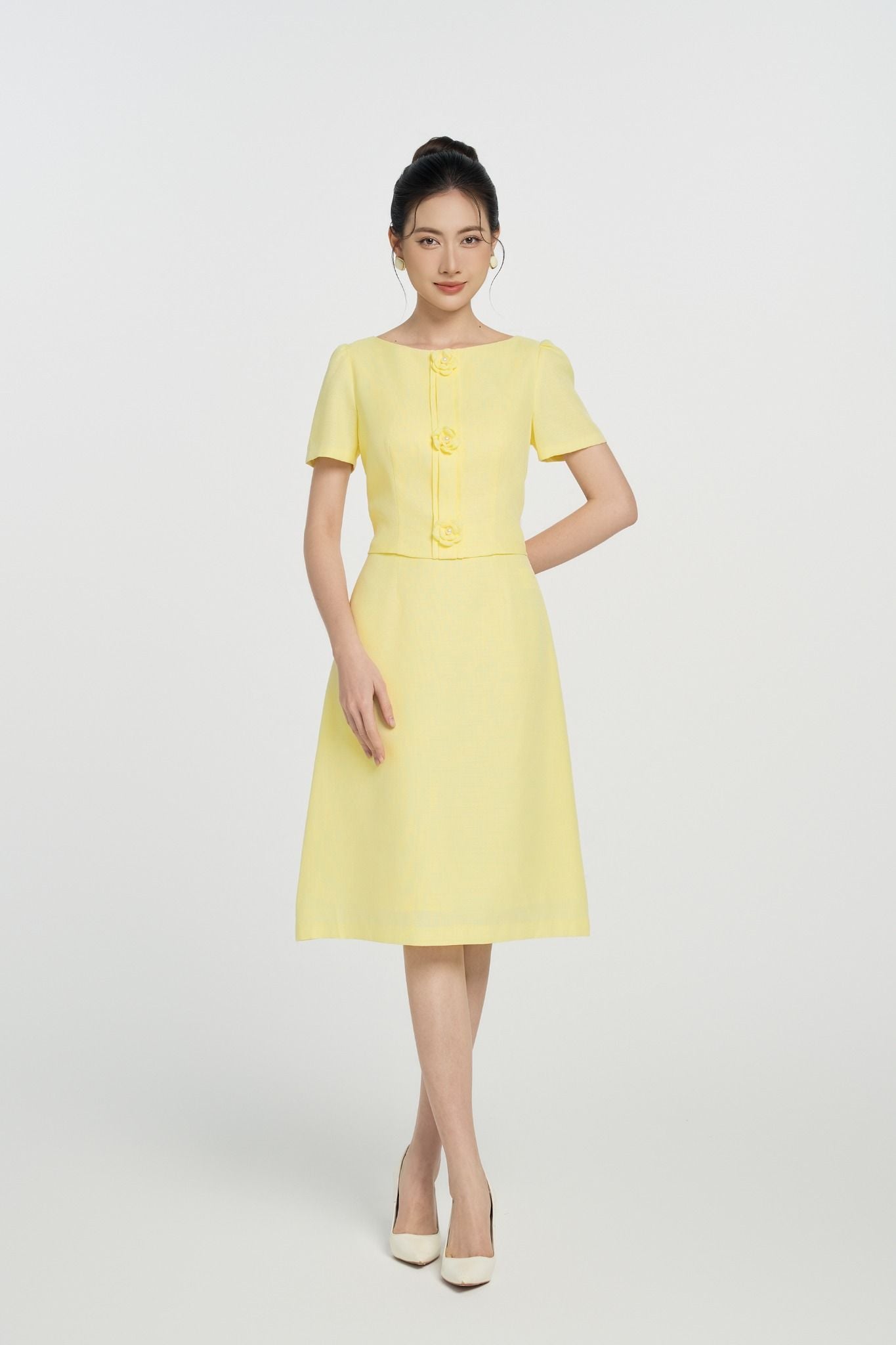 ĐẦM VÀNG ĐÍNH HOA NỔI D00052