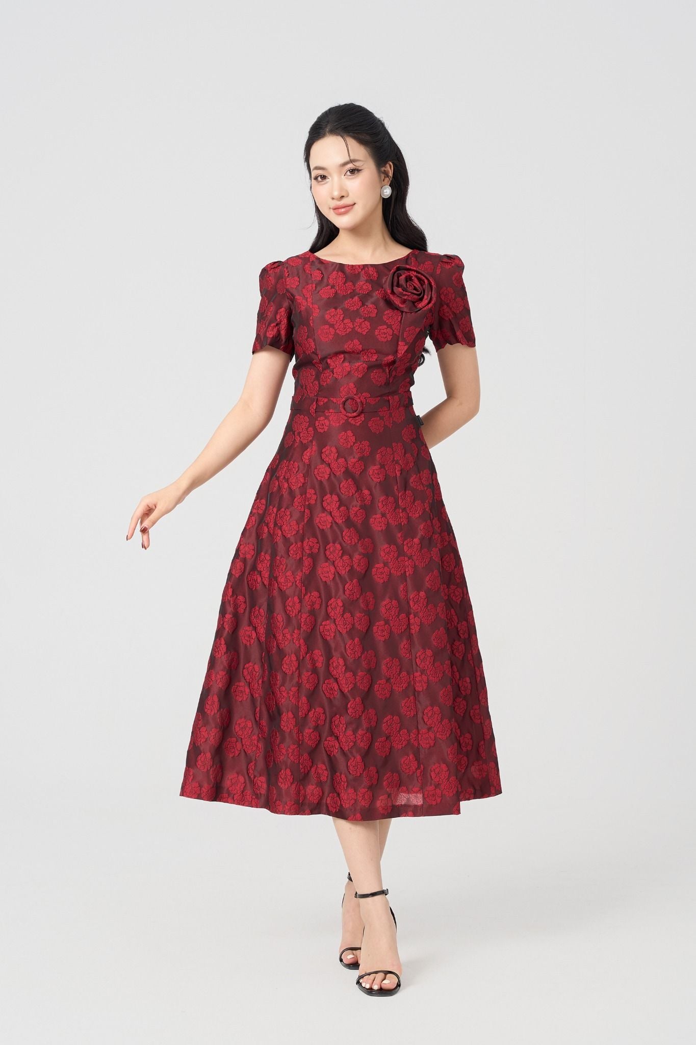 ĐẦM GẤM HOA KÈM ĐAI D08992