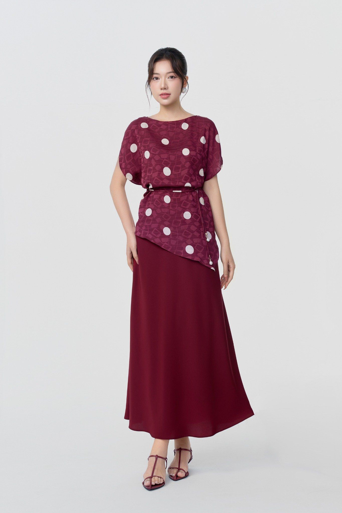 ÁO CHẤM BI KÈM ĐAI SM00642