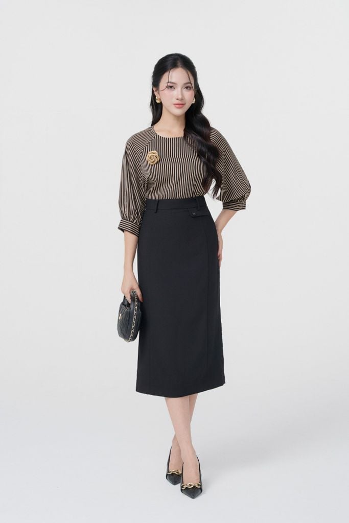 ÁO KẺ ĐÍNH HOA SM02562