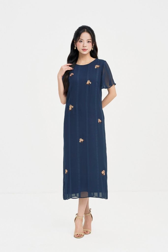 ĐẦM SUÔNG THÊU HOA D02622