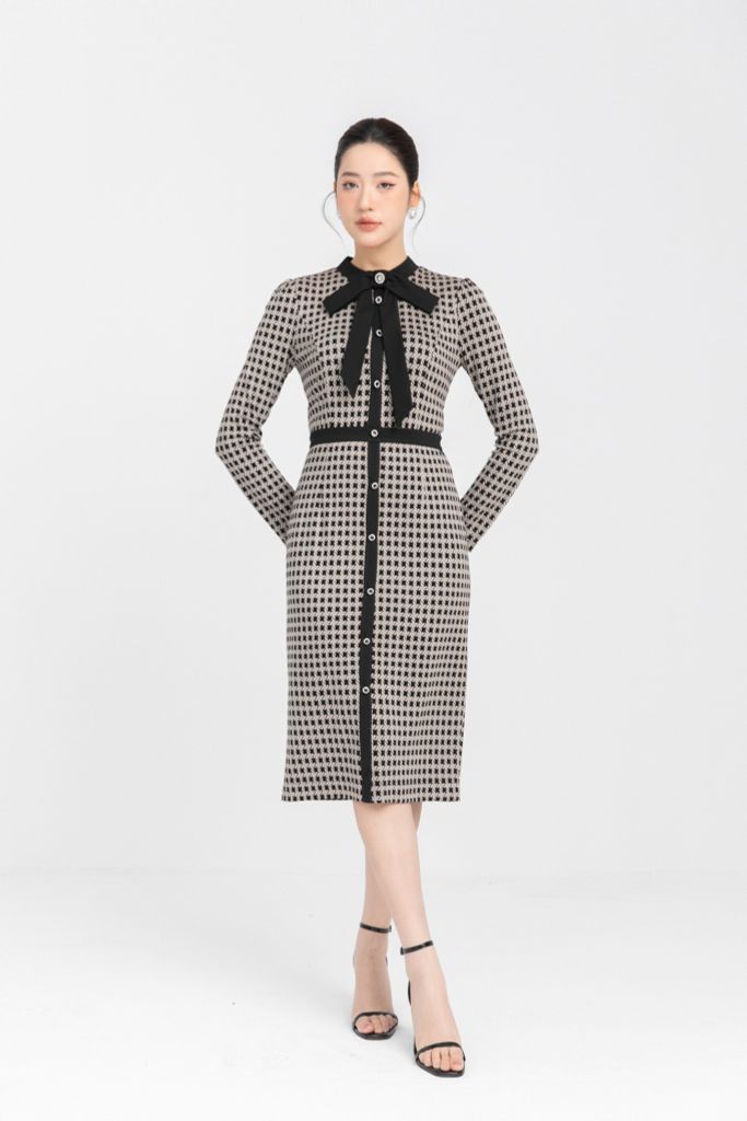 ĐẦM ÔM CỔ NƠ D11442