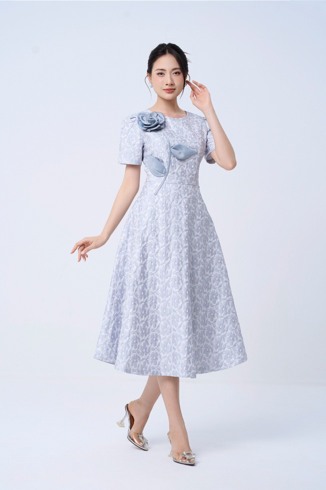 ĐẦM GẤM PHỐI HOA NỔI D07442