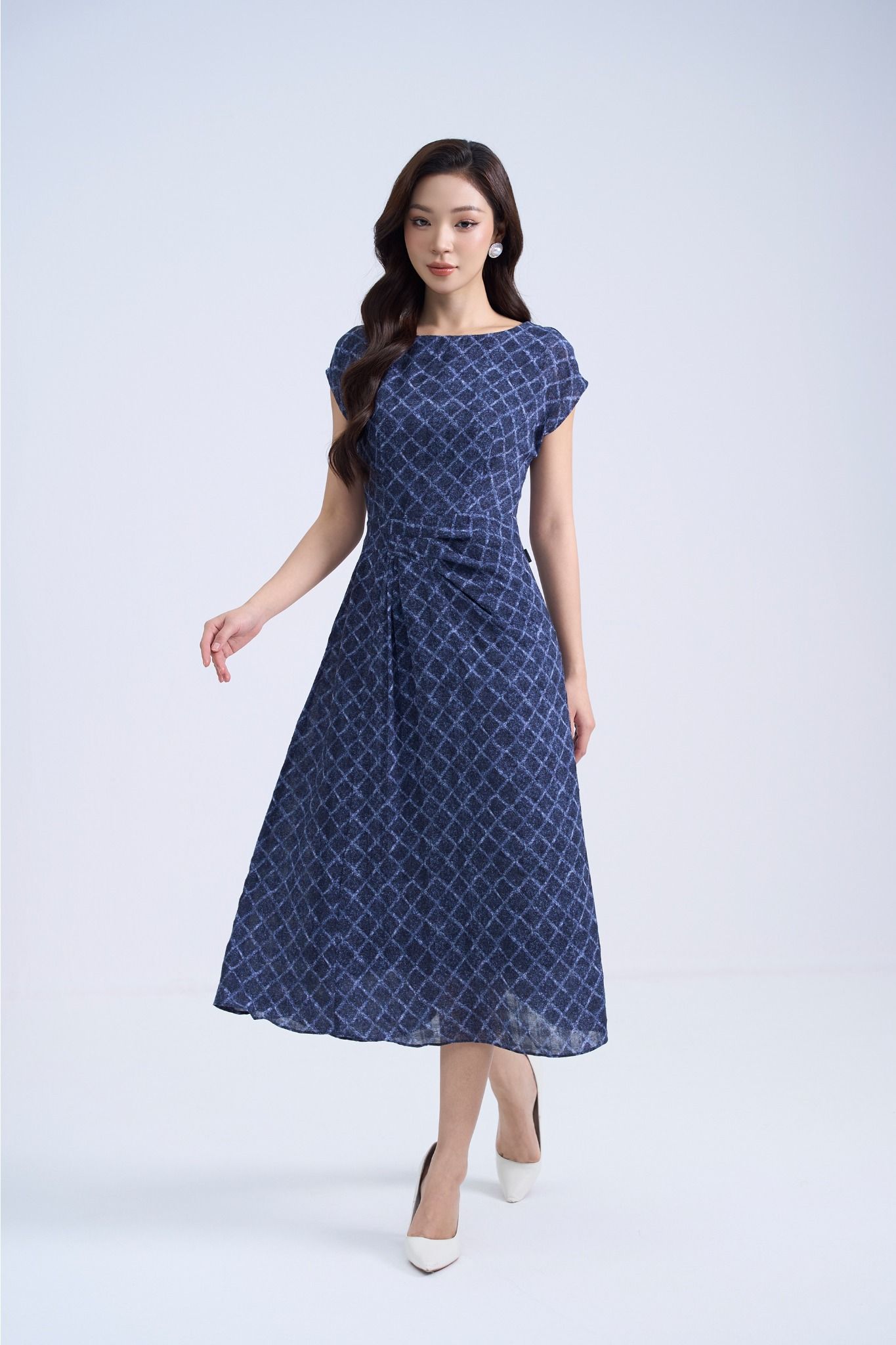 ĐẦM HỌA TIẾT NHÚN EO D06592