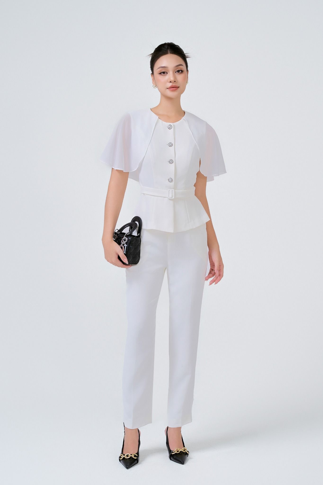 QUẦN TRẮNG ỐNG ĐỨNG Q18752