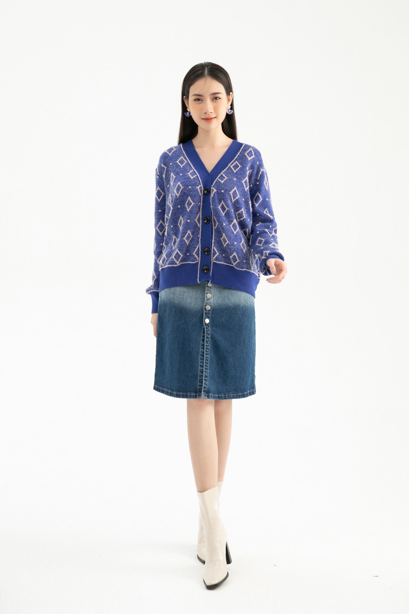 Áo cardigan là gì Cách phối đồ với áo cardigan đẹp cho nữ