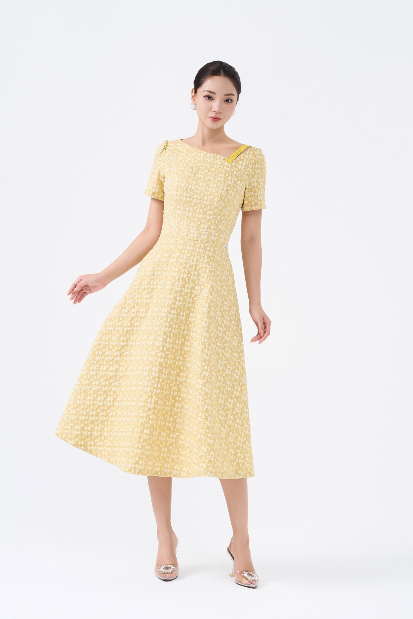 ĐẦM TIỆC DẬP HOA NỔI D10572