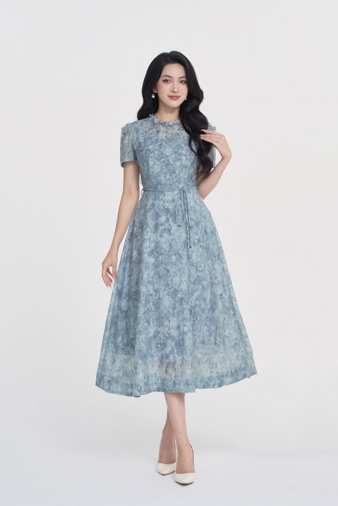 ĐẦM THIẾT KẾ ĐÍNH HOA NỔI D17052