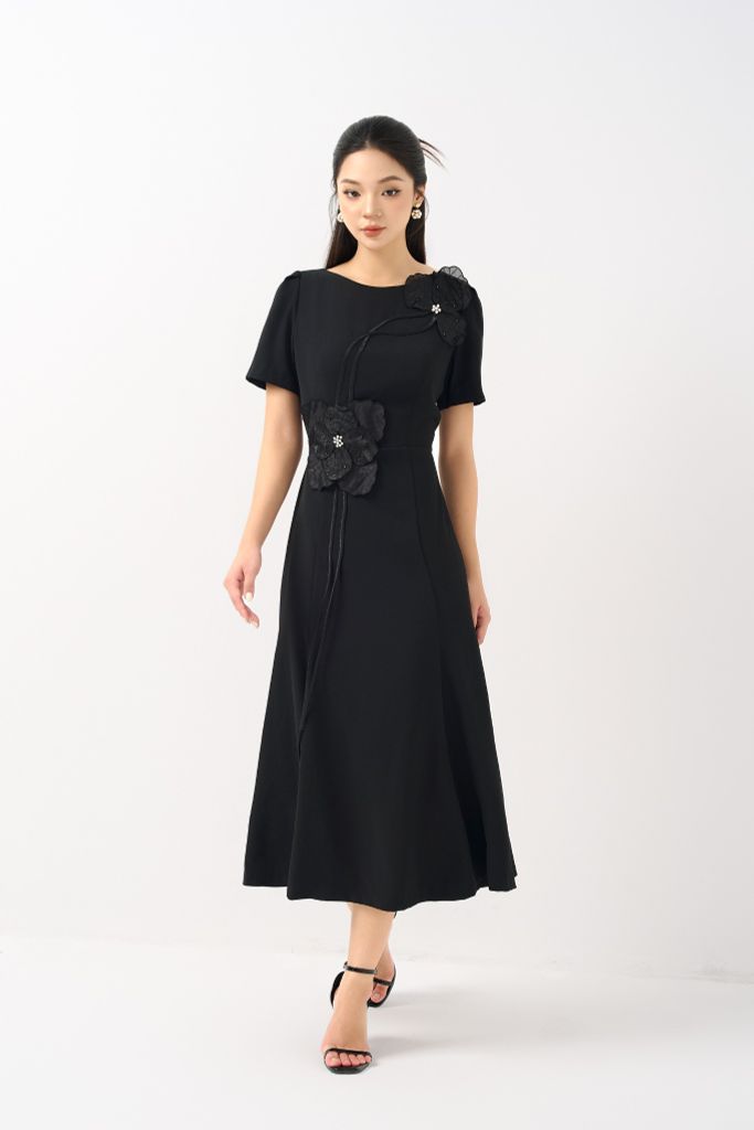 ĐẦM ĐUÔI CÁ ĐÍNH HOA NỔI D04672