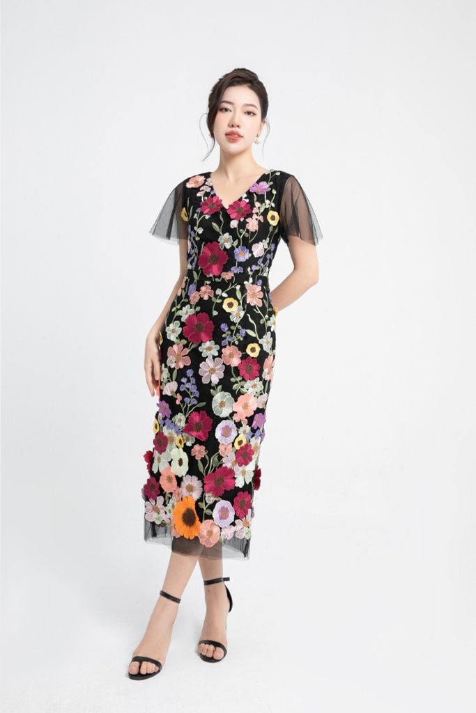 ĐẦM HOA THÊU TAY VOAN D11862