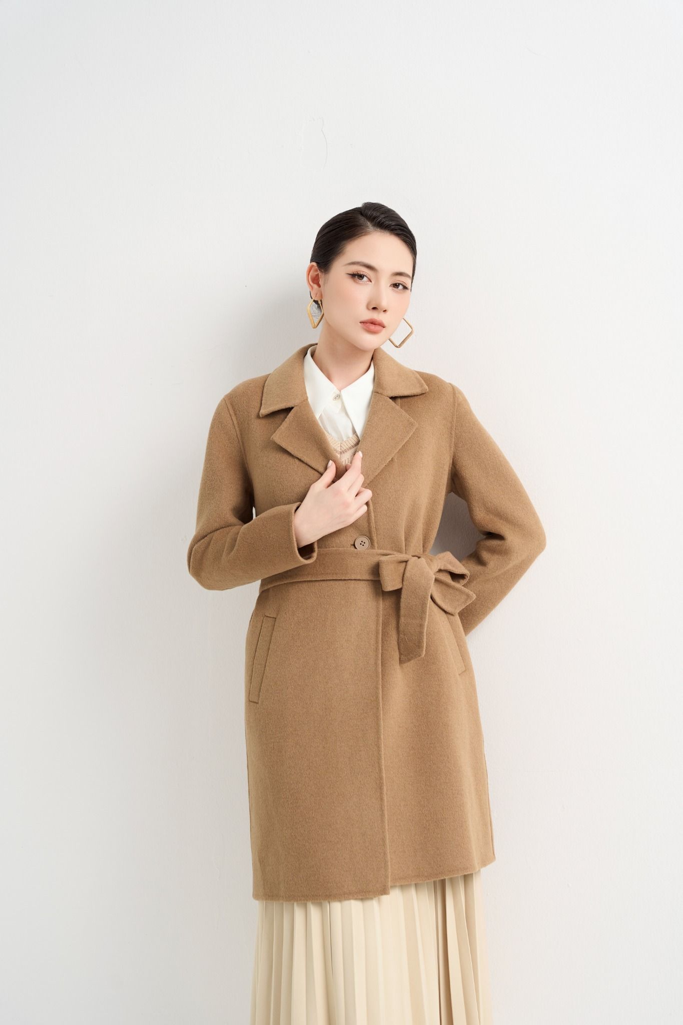 MĂNG TÔ DẠ NÂU AK68082