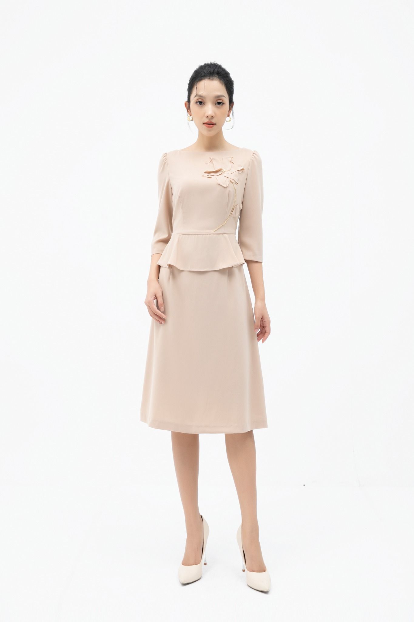 Đầm peplum vạt chéo phối họa tiết Violet Fashion  Bazavn