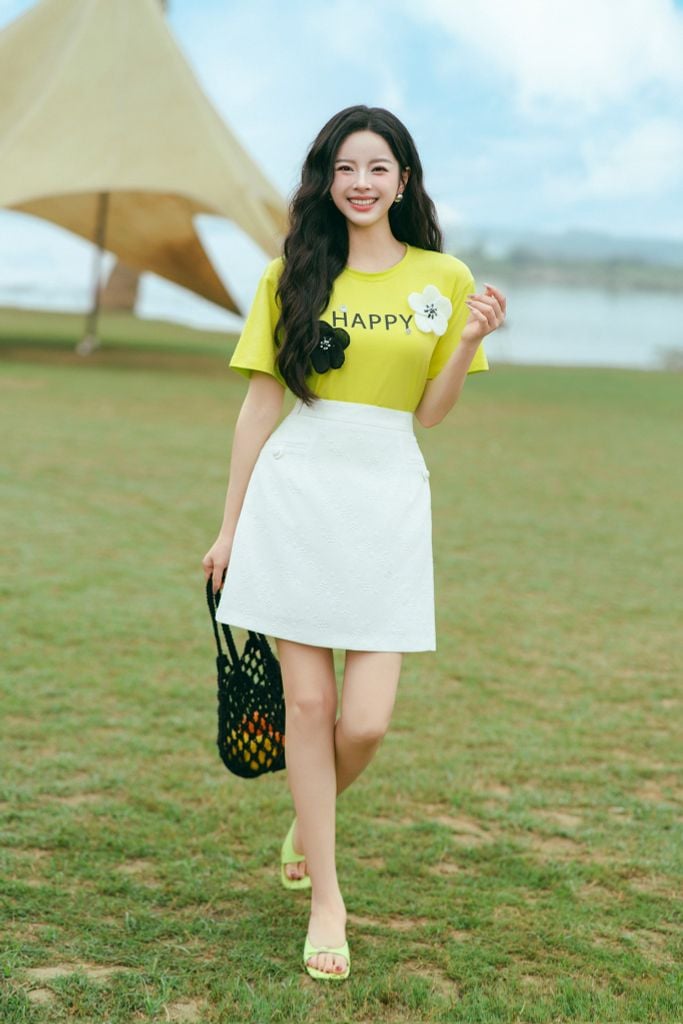 ÁO PHÔNG ĐÍNH HOA 3D TS60282