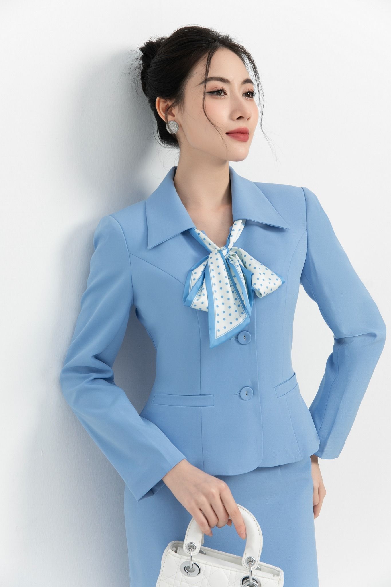 ÁO VEST KÈM KHĂN AK15092