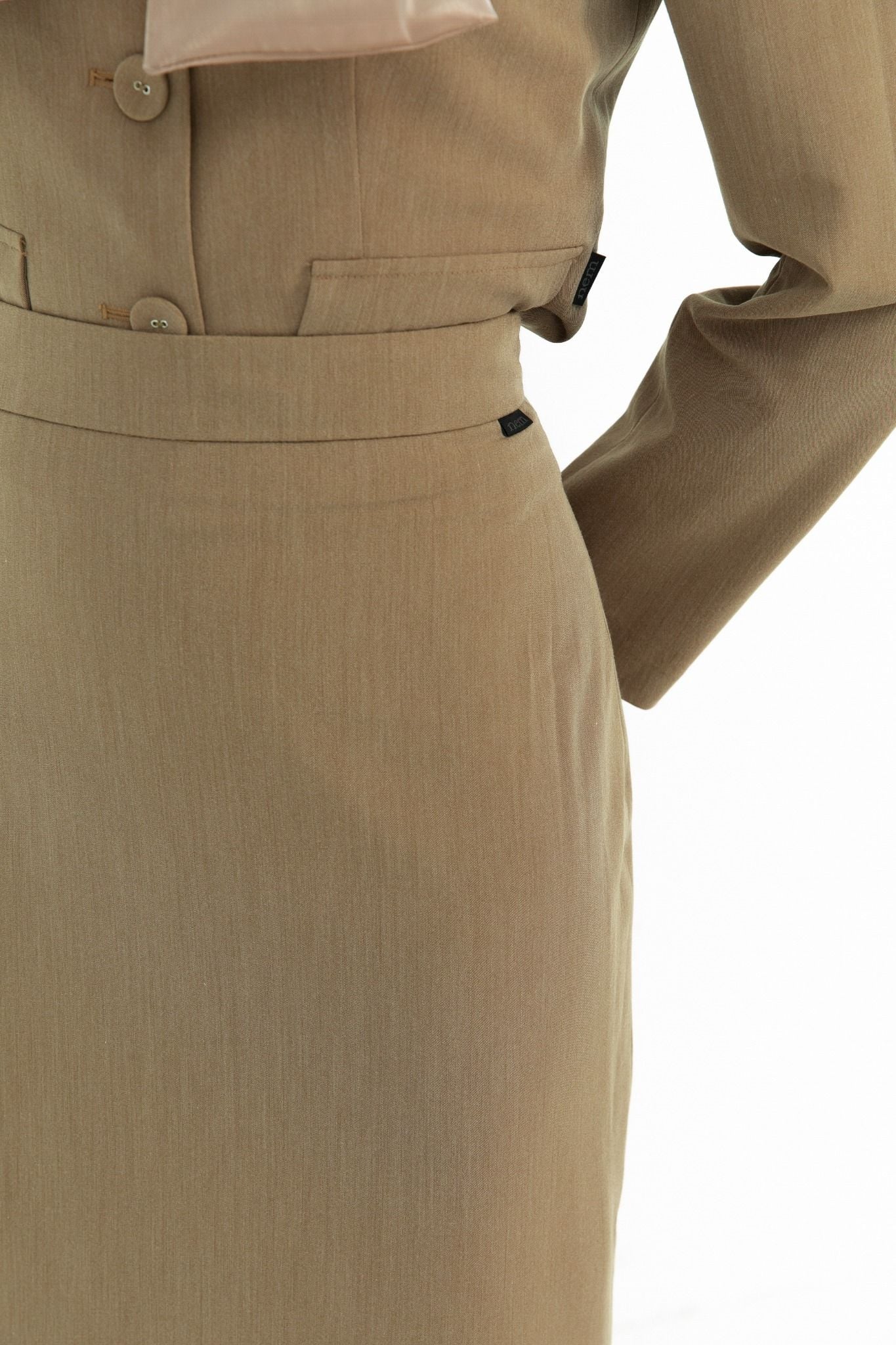 CHÂN VÁY BÚT CHÌ Z15922