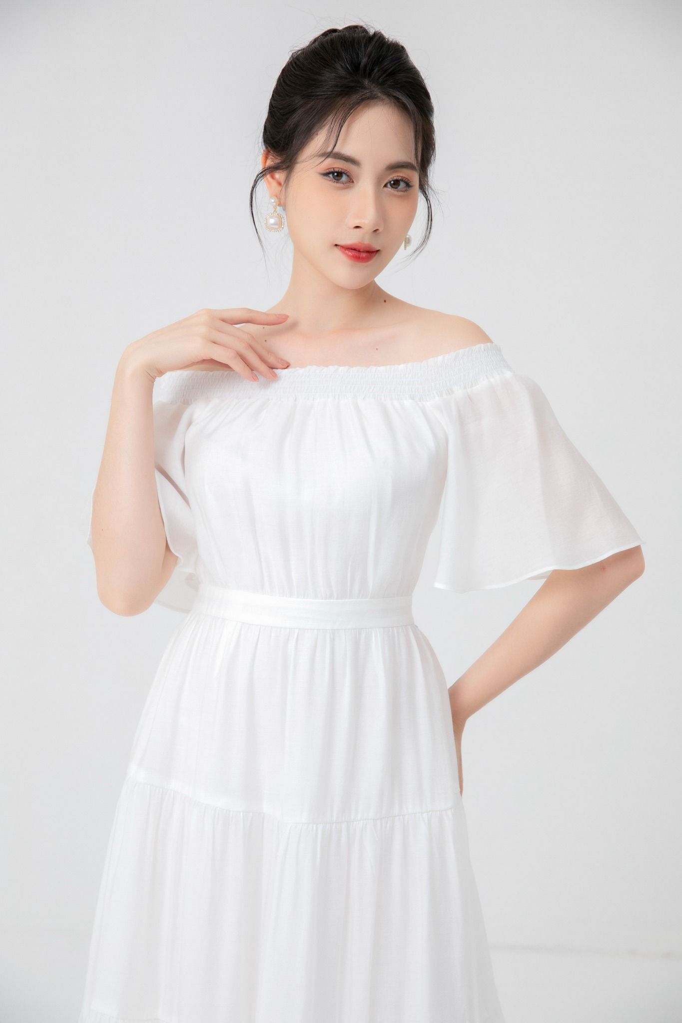 Đầm Maxi Voan Xòe Trễ Vai