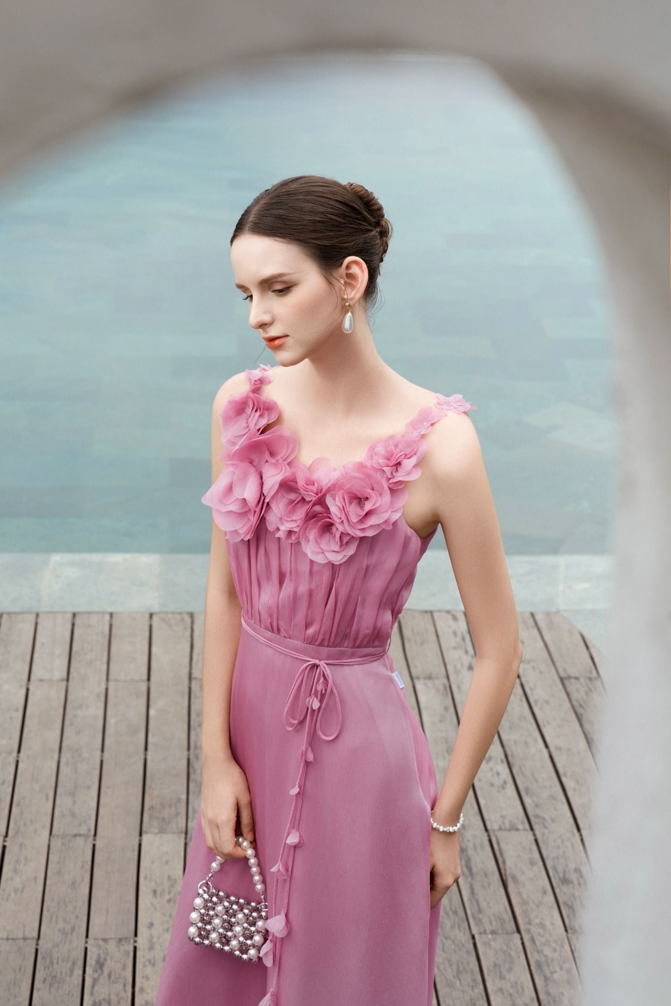 ĐẦM MAXI ĐÍNH HOA 3D D00342