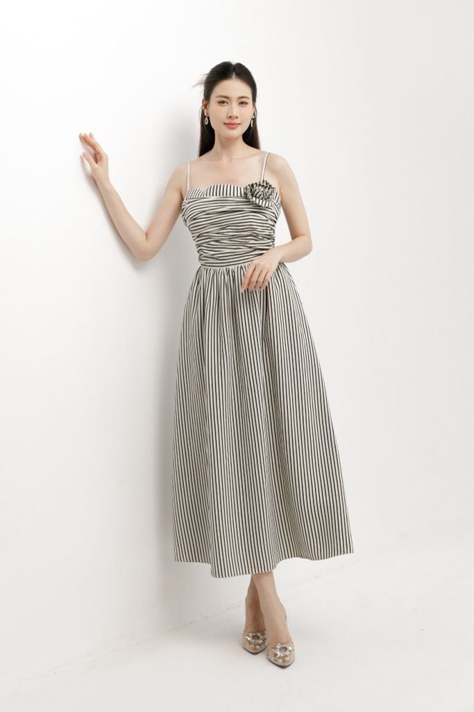 ĐẦM MAXI KẺ ĐÍNH HOA 3D D00362