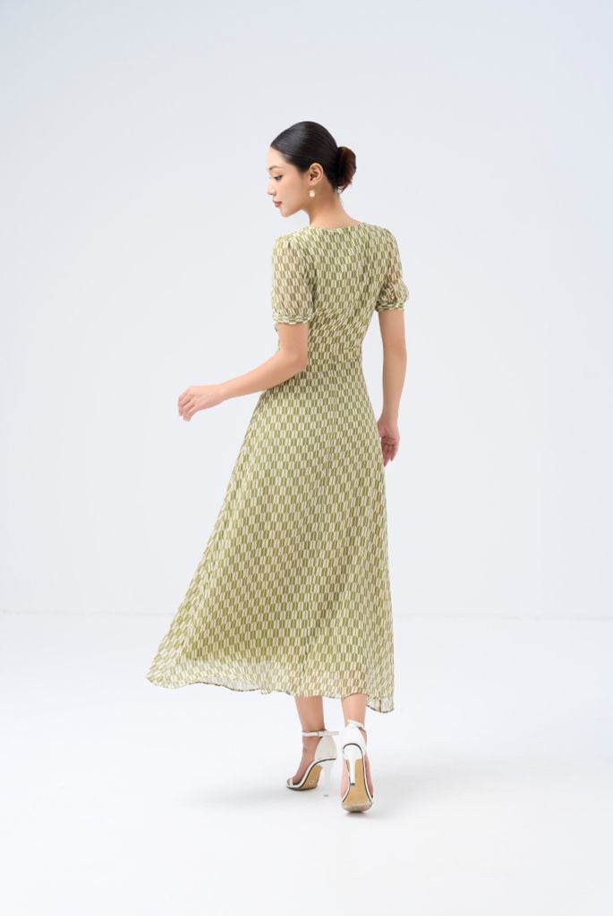  ĐẦM HỌA TIẾT XOẮN EO D04922 