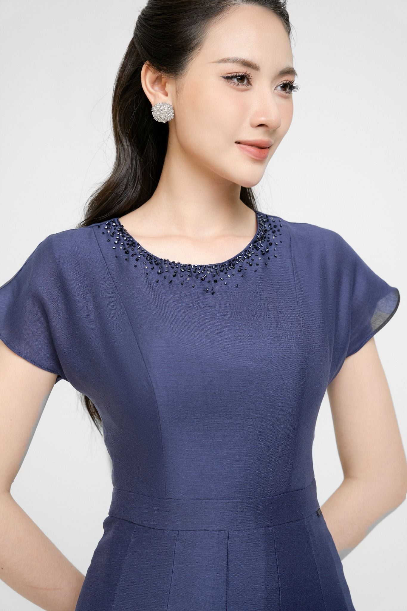 ĐẦM THIẾT KẾ ĐÍNH CƯỜM D05082