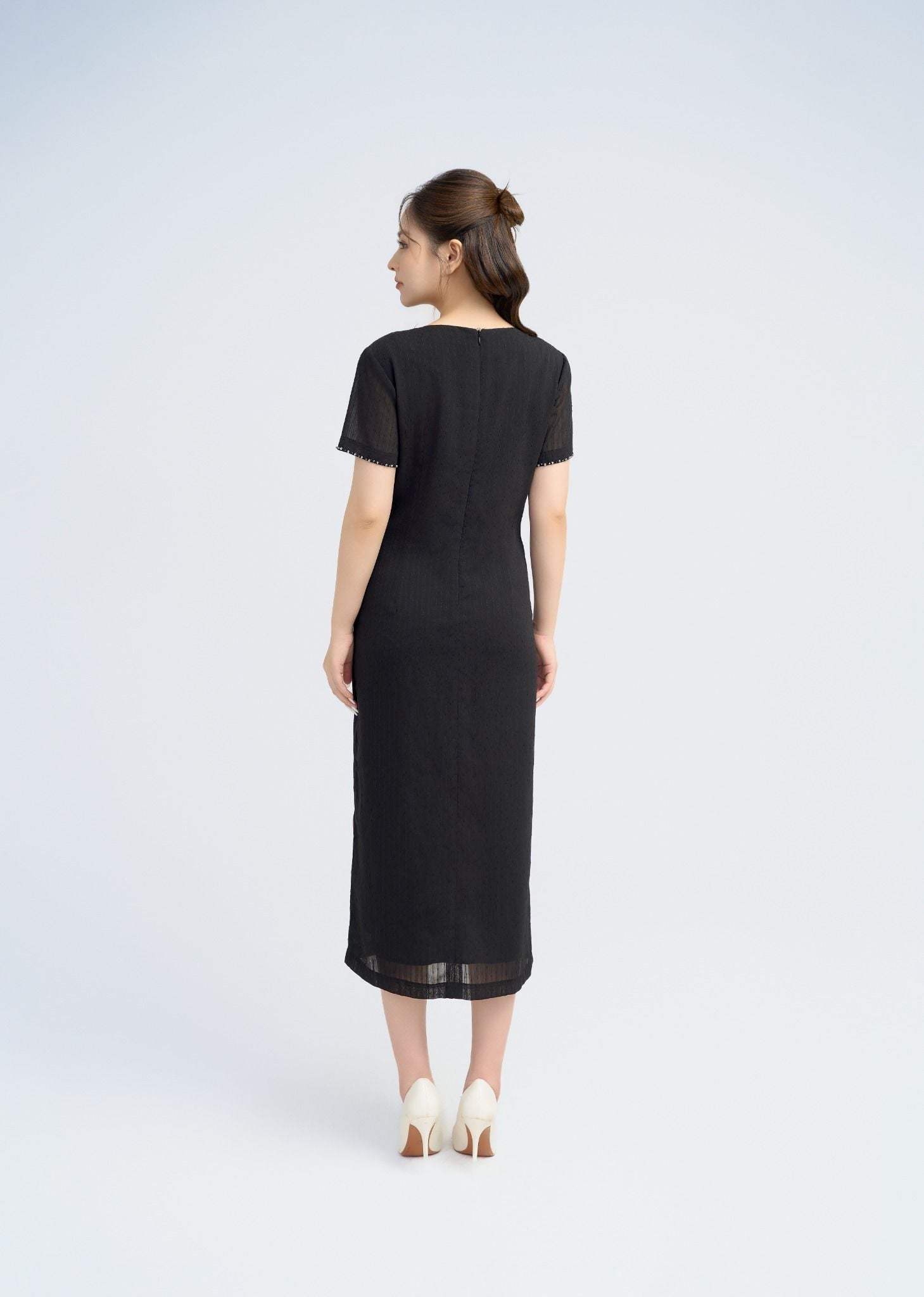 ĐẦM SUÔNG CỔ PHỐI HOA THÊU D05202