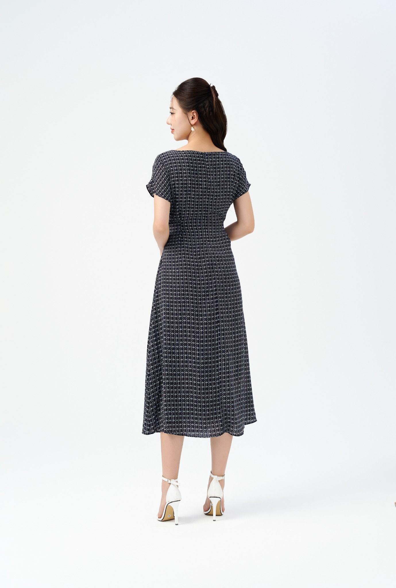 ĐẦM HỌA TIẾT THẮT EO D06142