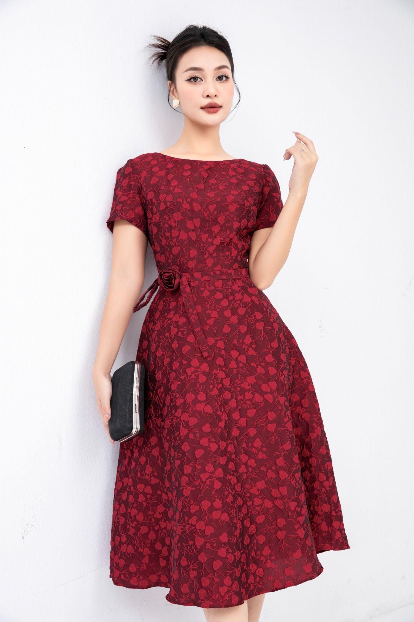 ĐẦM TIỆC GẤM D06482