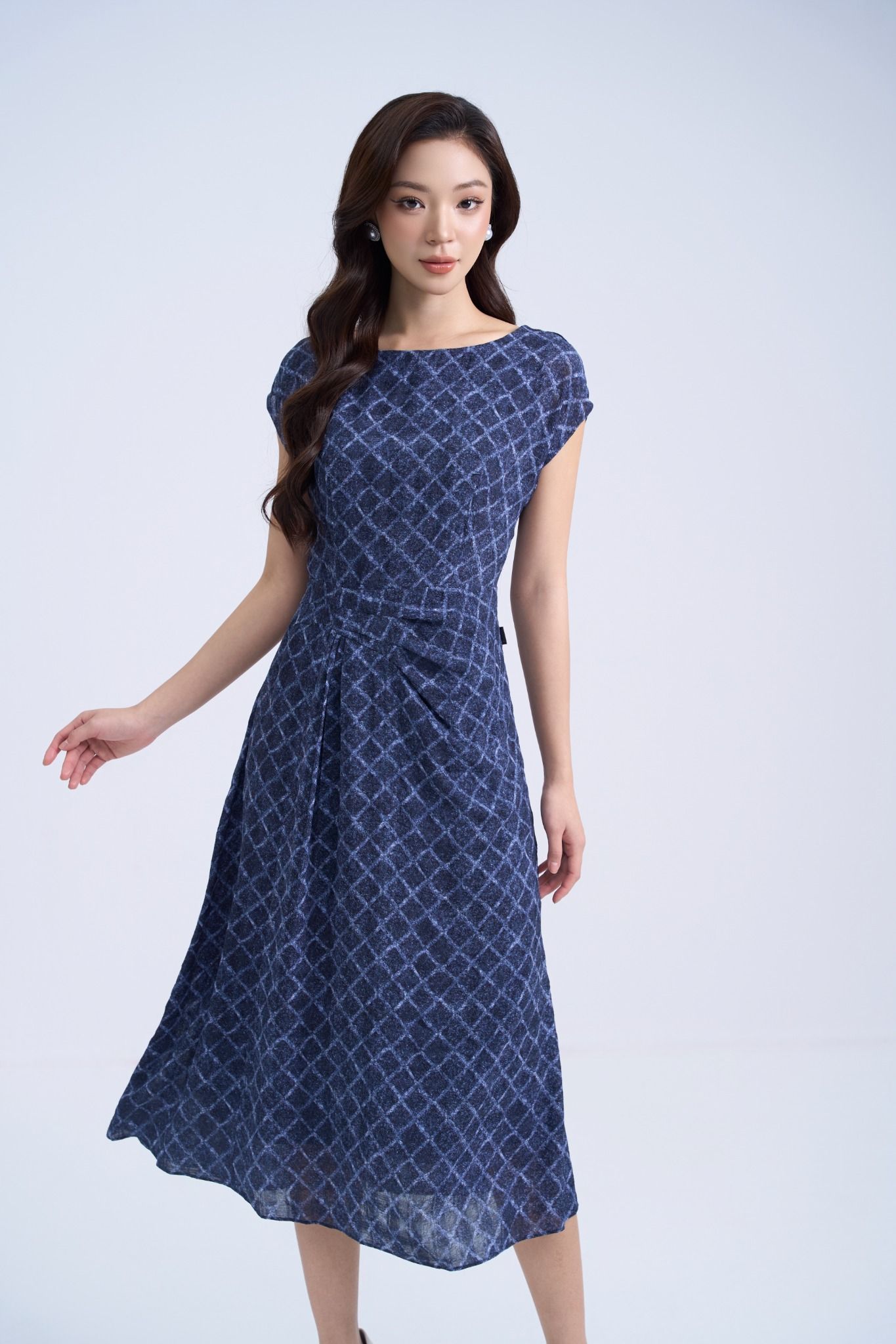 ĐẦM HỌA TIẾT NHÚN EO D06592