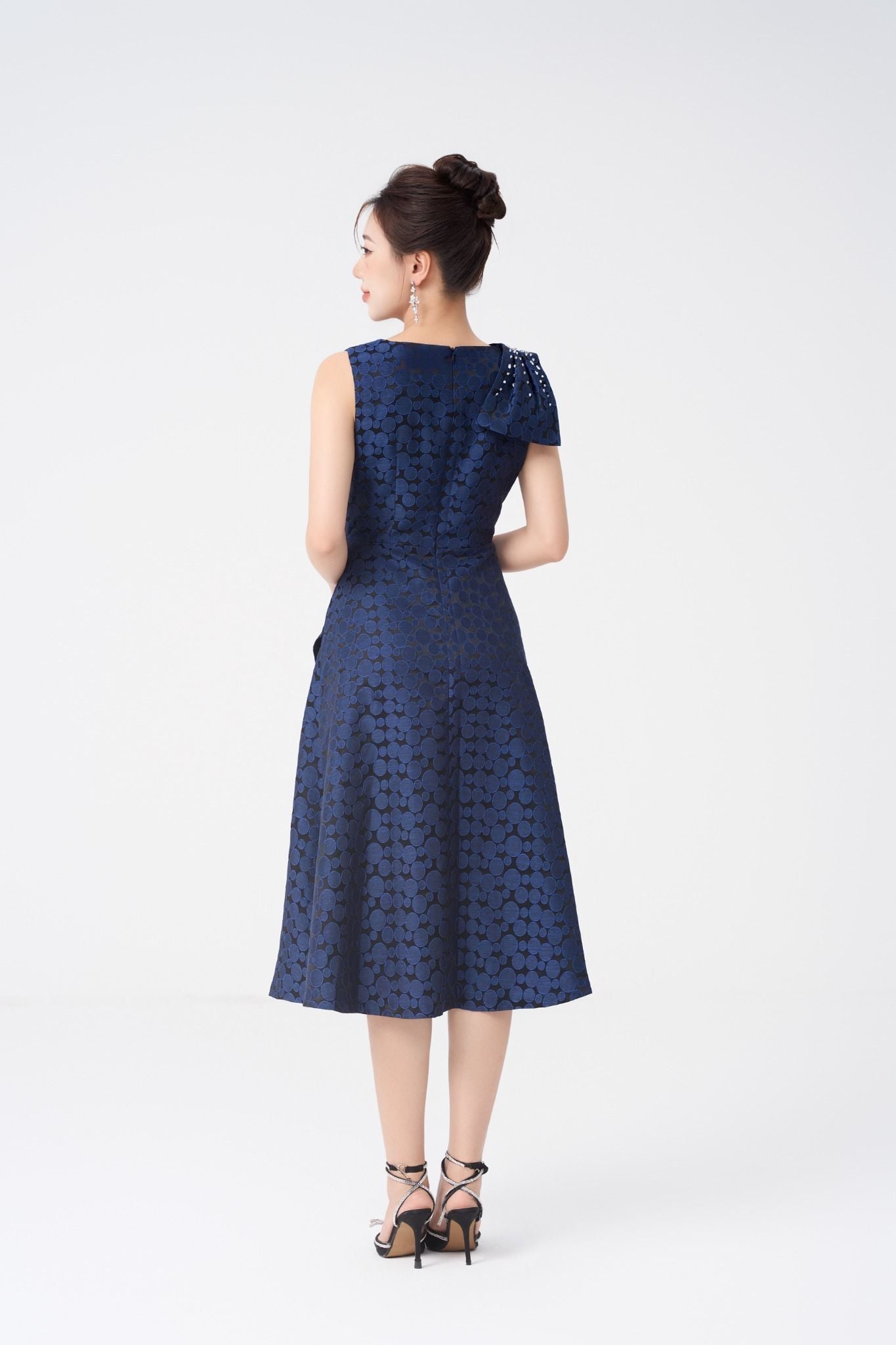 ĐẦM TIỆC ĐÍNH NƠ D07762