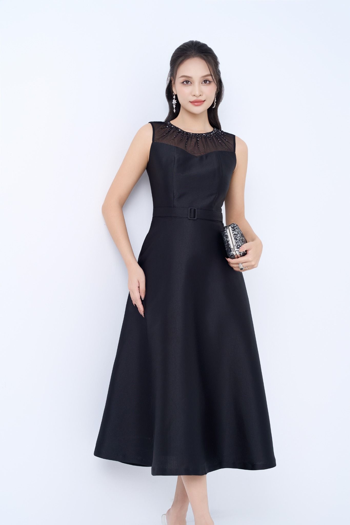 ĐẦM TIỆC CỔ ĐÍNH CƯỜM D08082