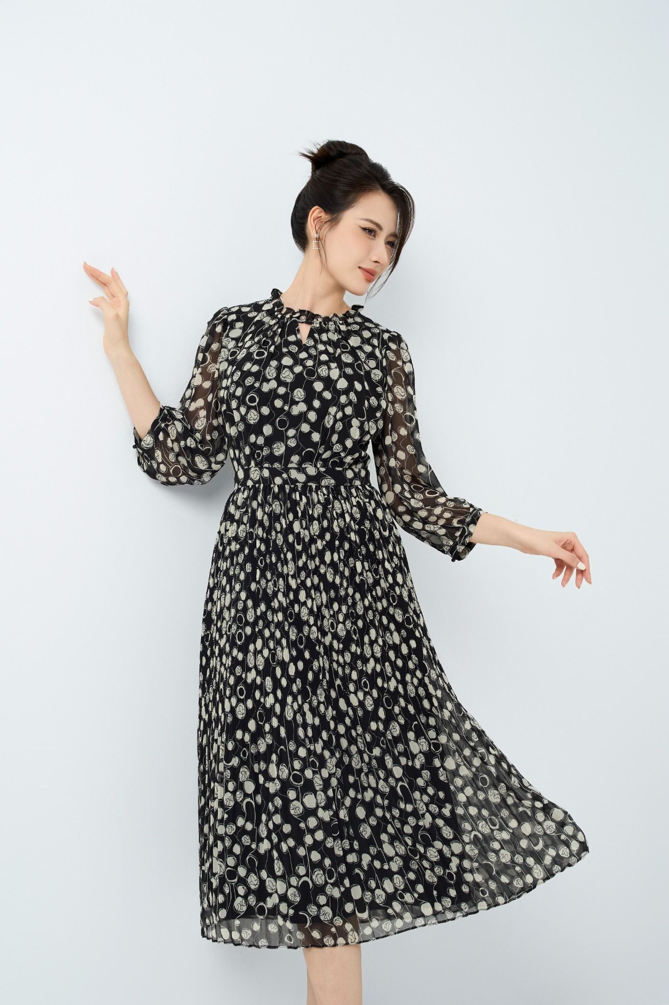 ĐẦM HỌA TIẾT VAI BỒNG D08582