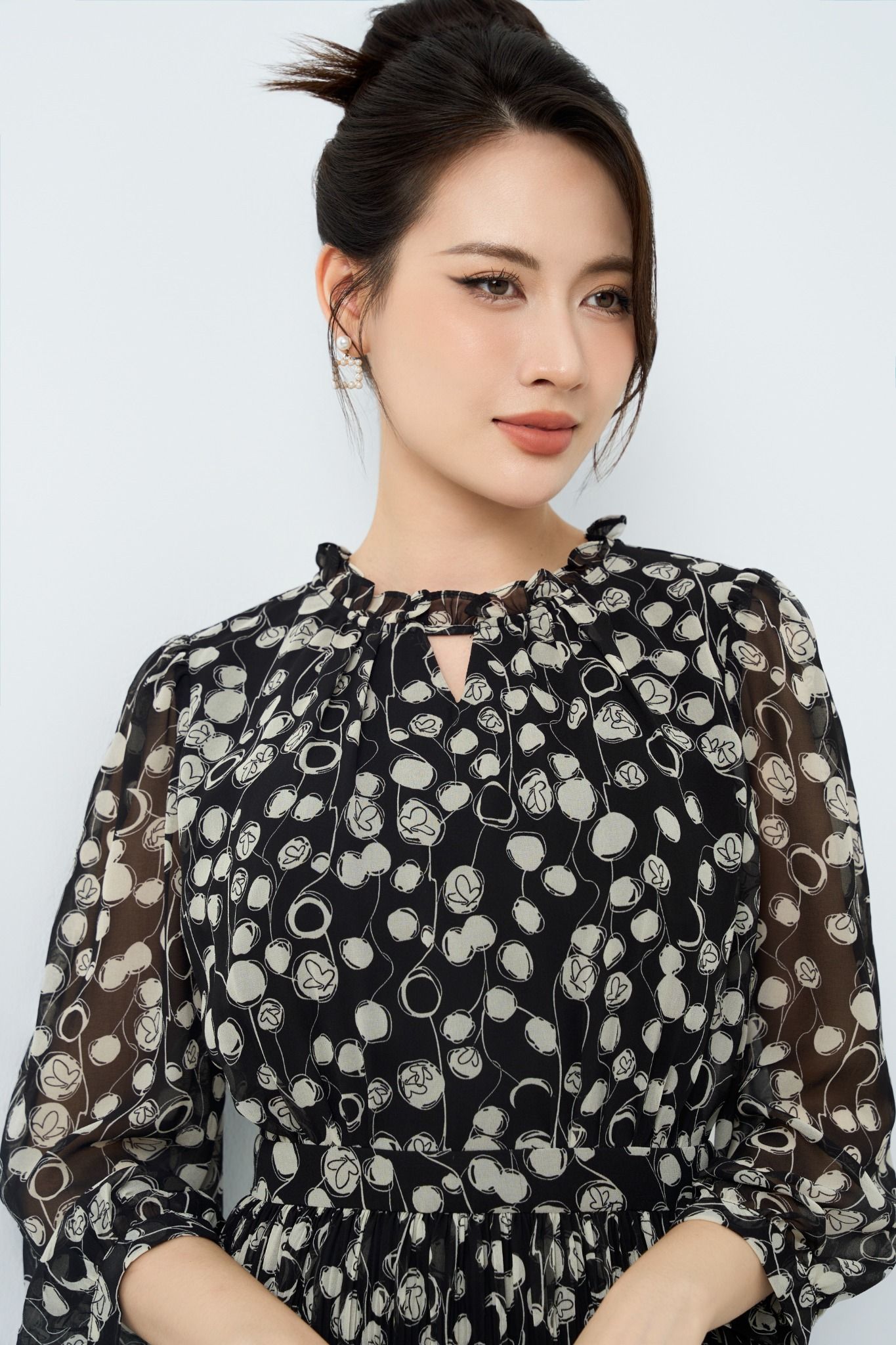 ĐẦM HỌA TIẾT VAI BỒNG D08582