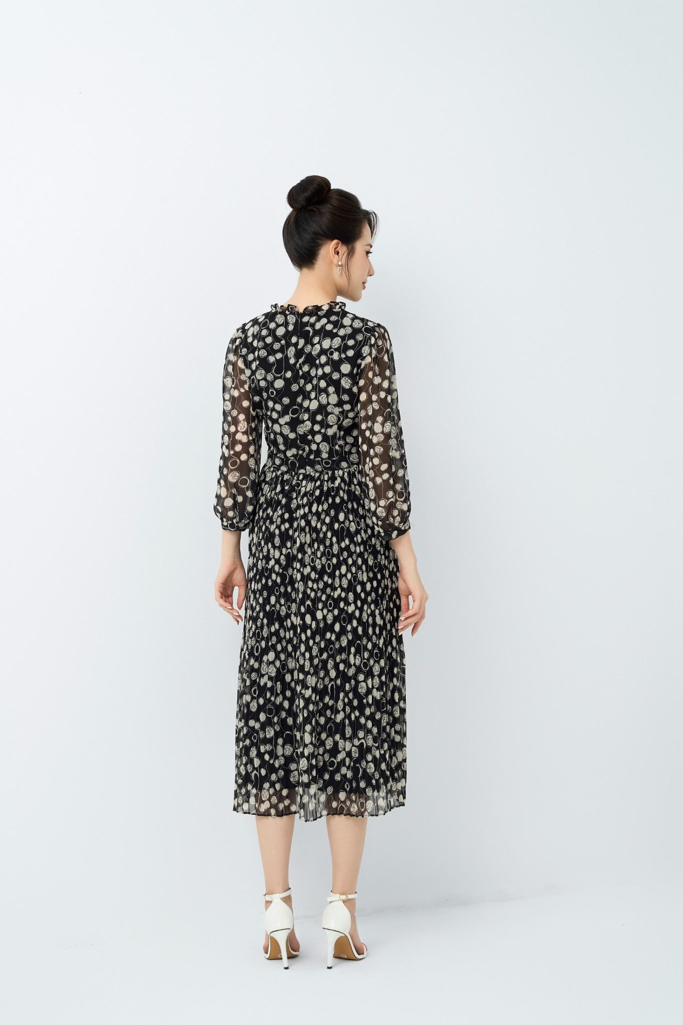 ĐẦM HỌA TIẾT VAI BỒNG D08582