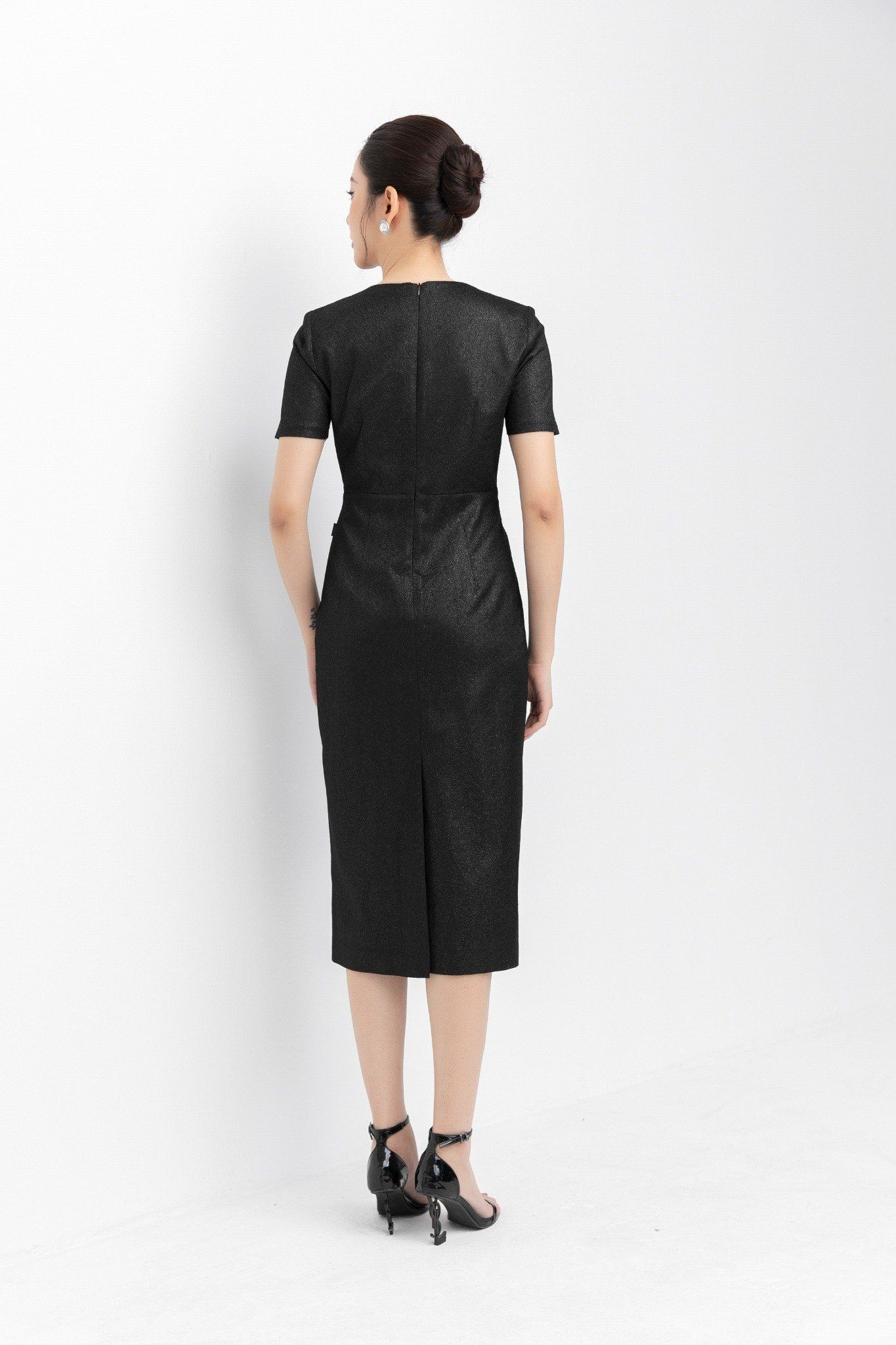 ĐẦM TIỆC ĐEN ĐÍNH CƯỜM D12422