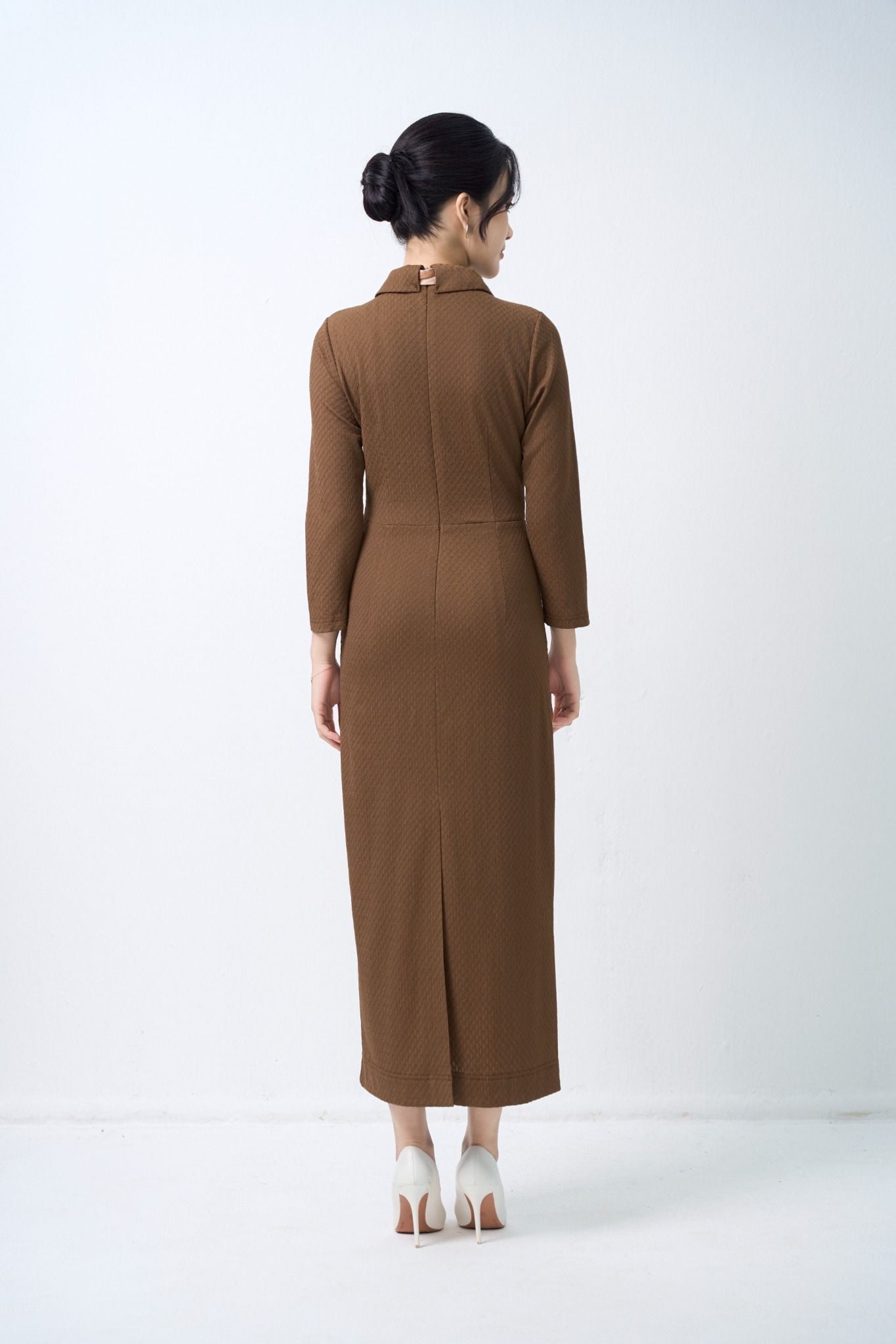 ĐẦM ÔM CỔ BẺ D12502