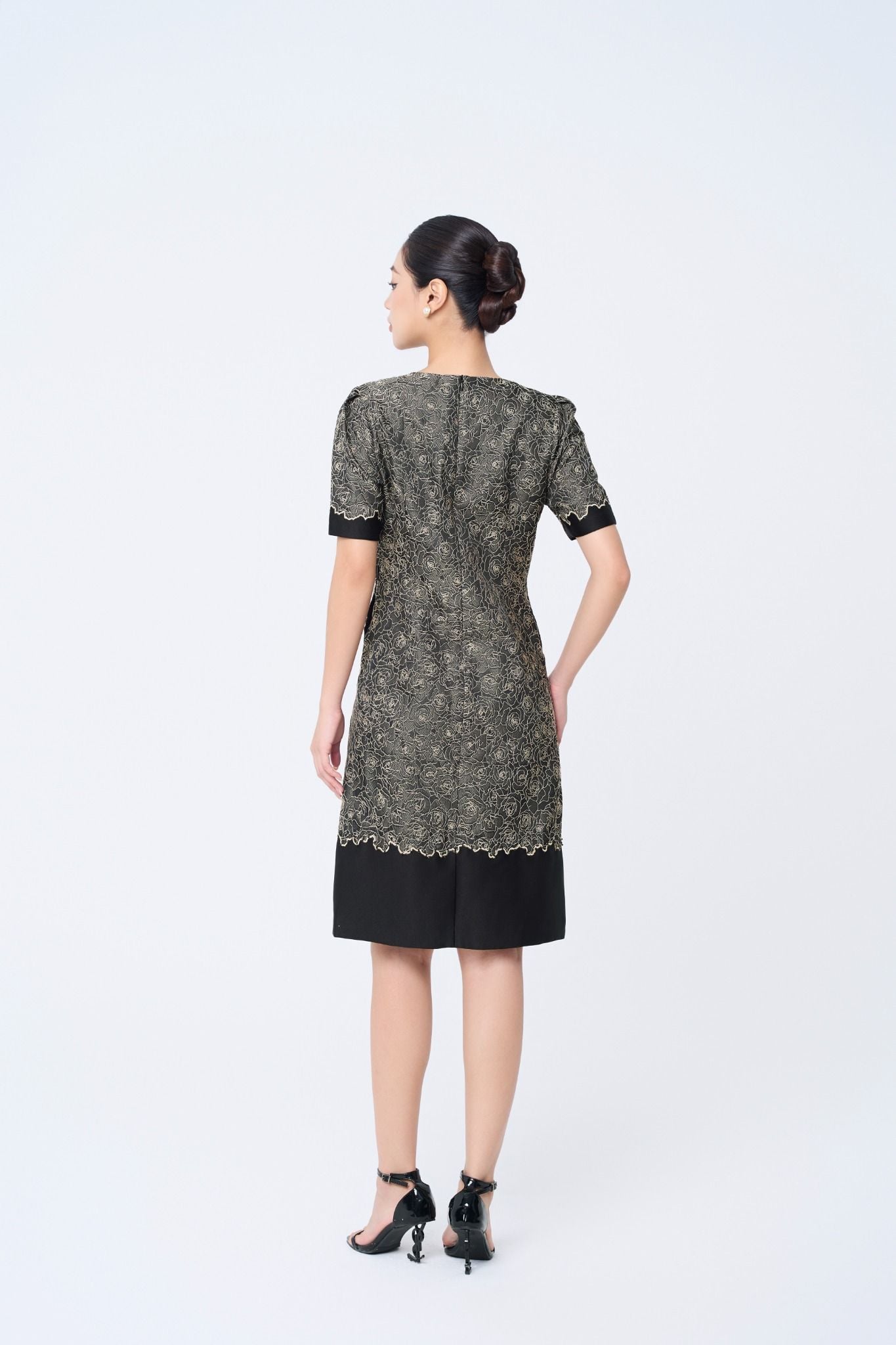 ĐẦM SUÔNG THIẾT KẾ D15242