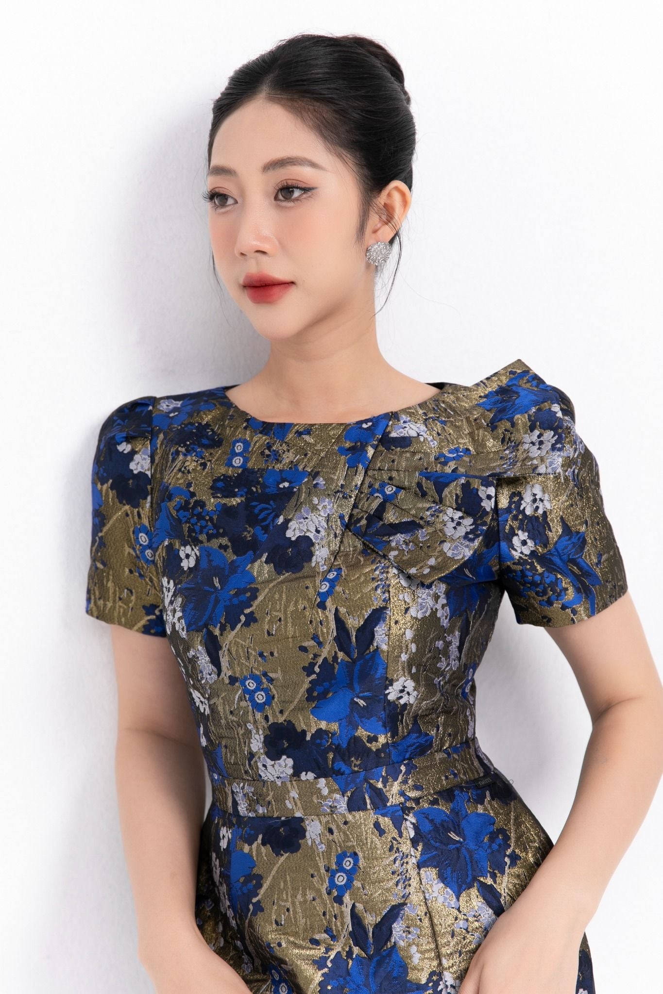 ĐẦM GẤM HOA ÔM D15442