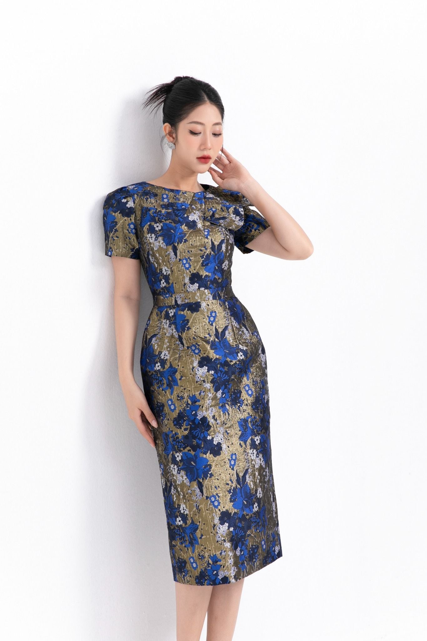 ĐẦM GẤM HOA ÔM D15442