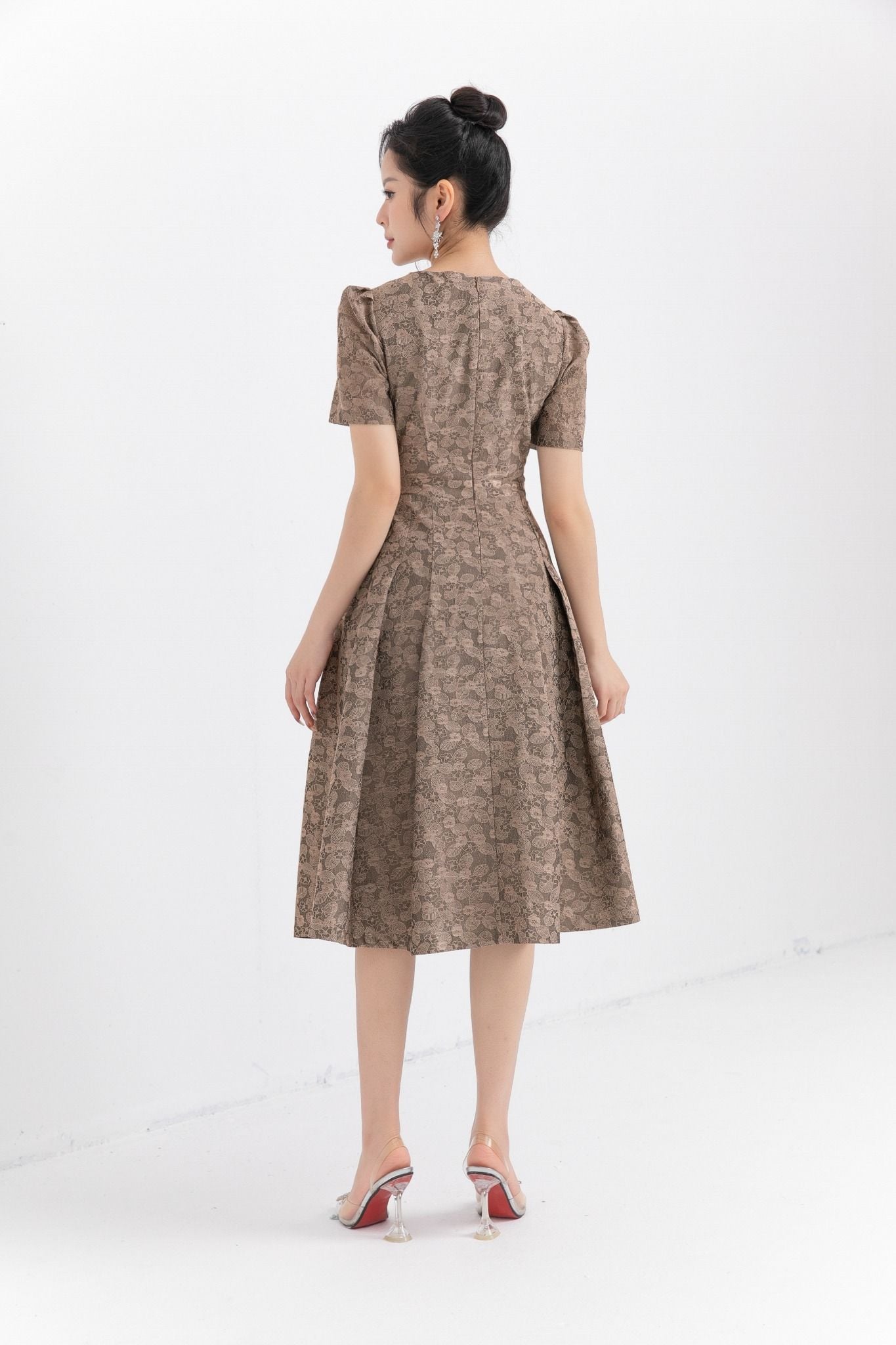 ĐẦM GẤM HOA D15822