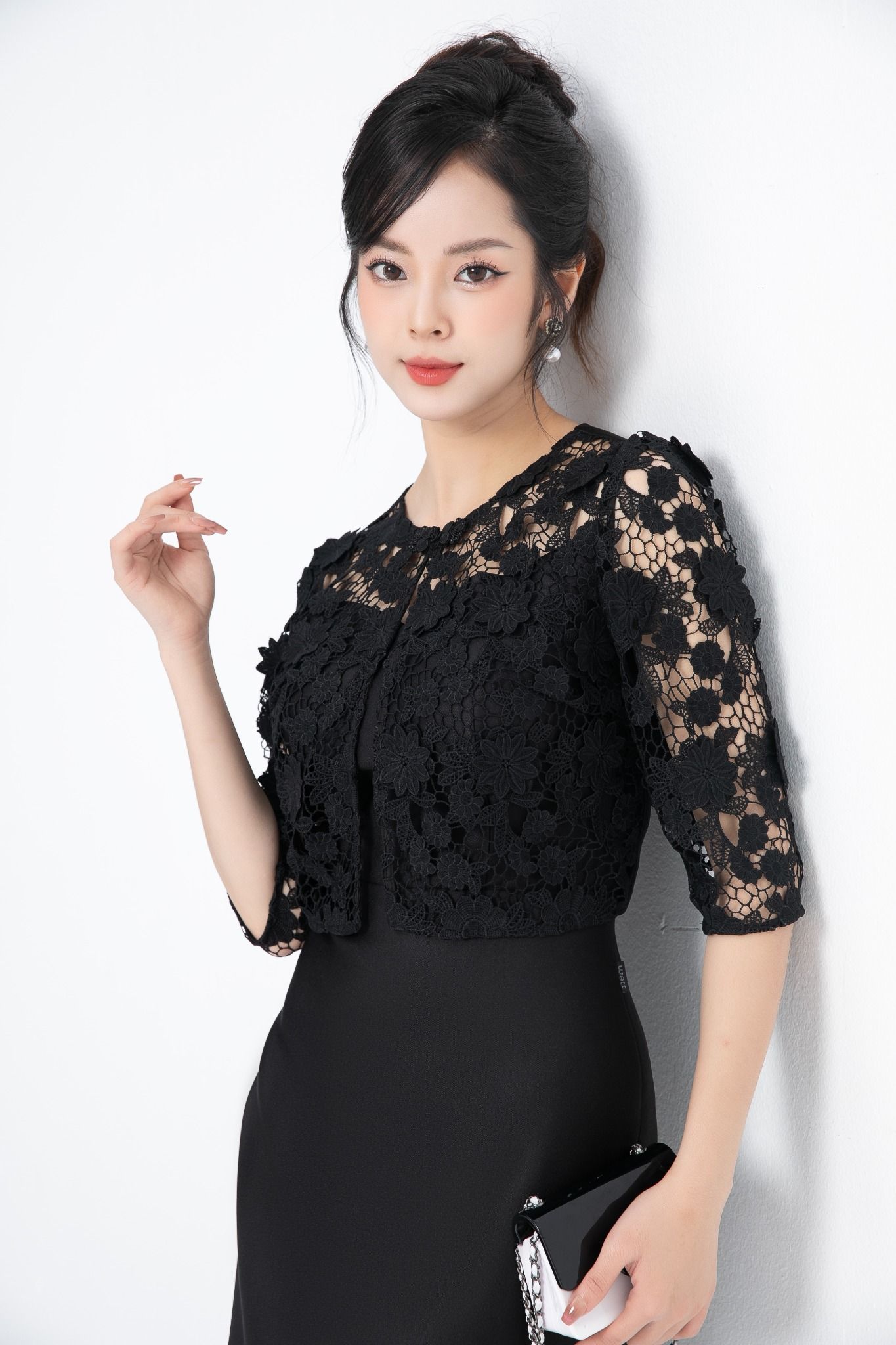 ĐẦM ÔM PHỐI REN D15882