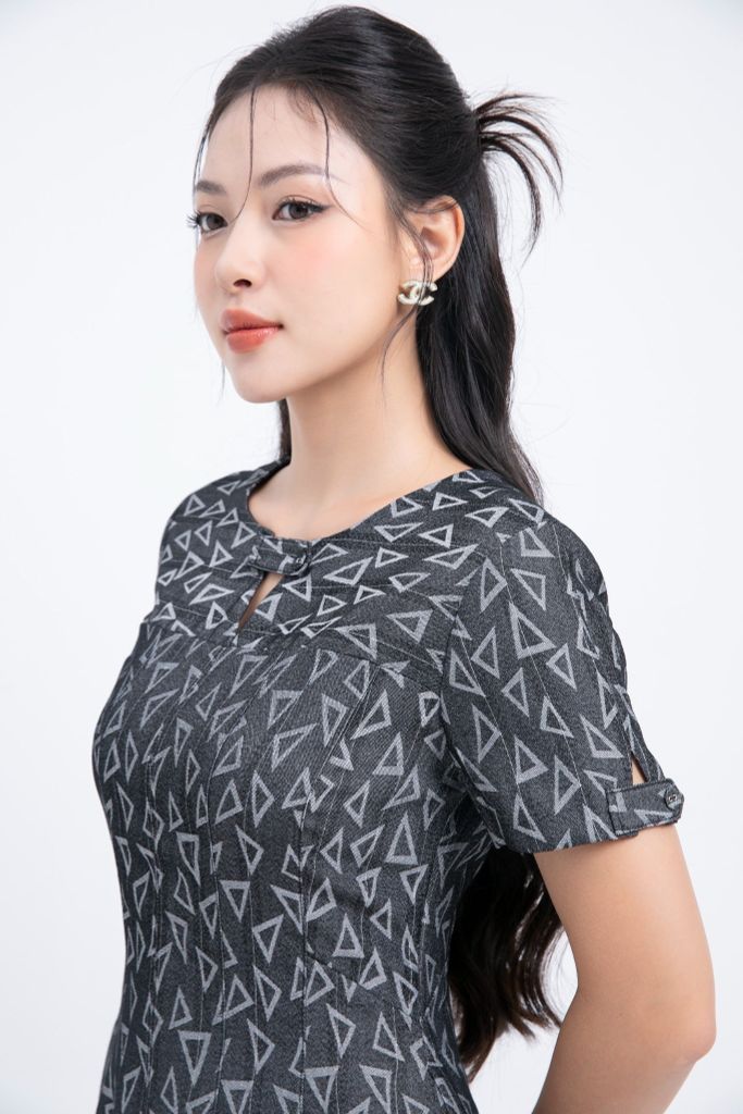  ĐẦM HỌA TIẾT D18682 