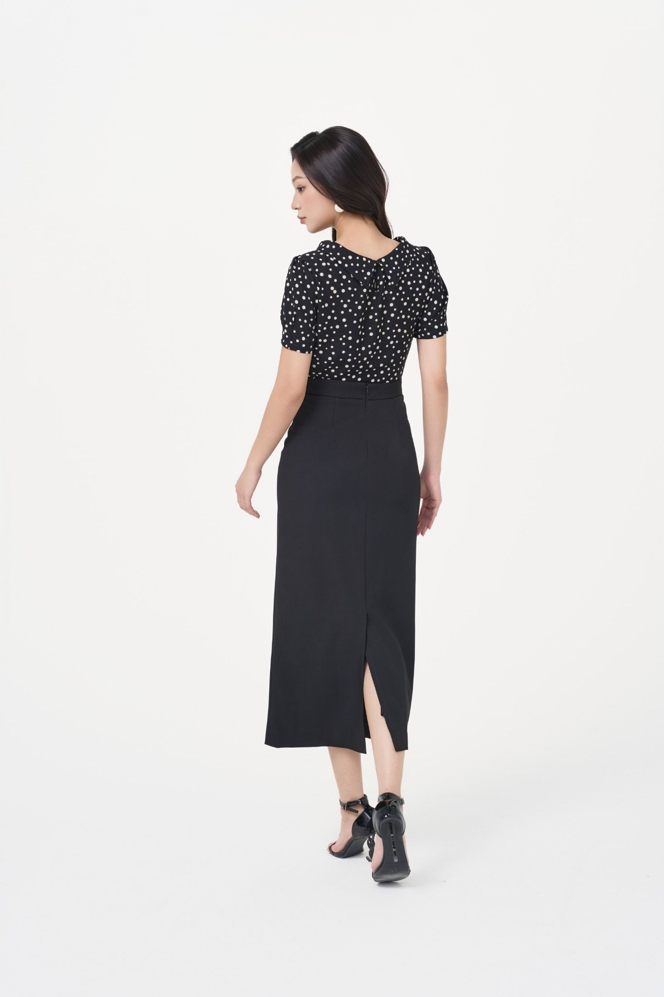 CHÂN VÁY BÚT CHÌ Z01682