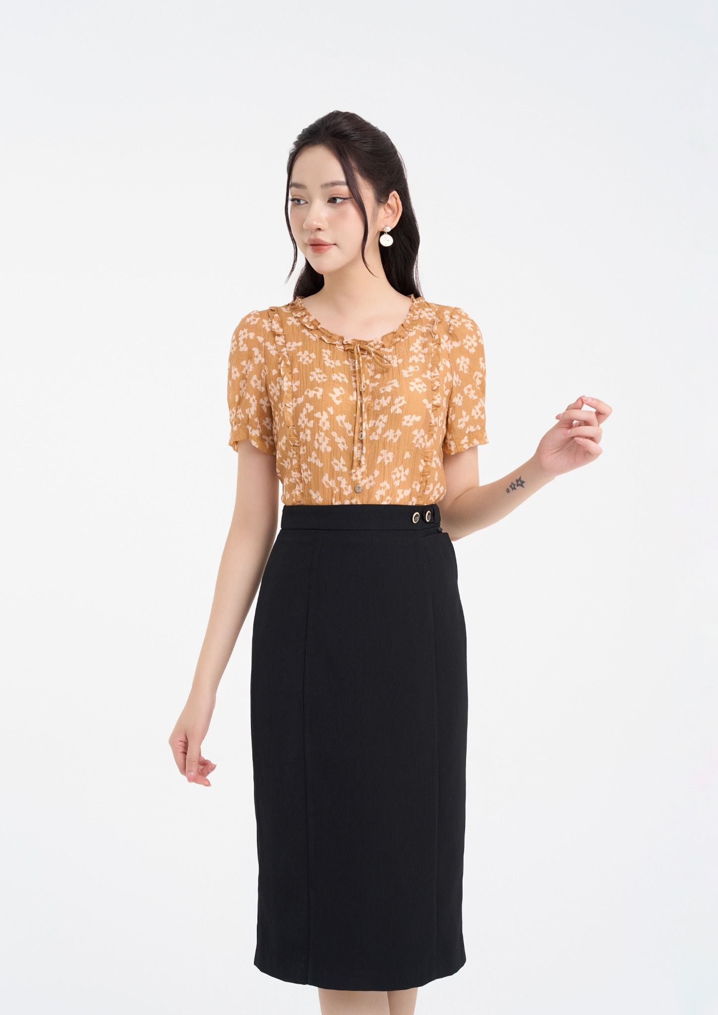 SƠ MI HOA CỔ NHÚN SM06462