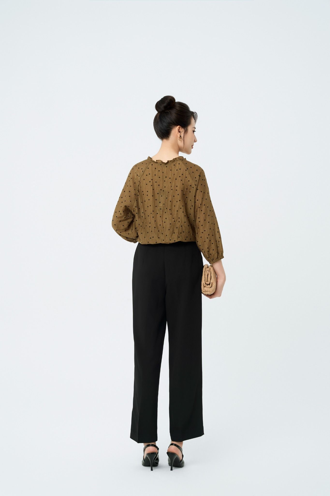 ÁO CHẤM BI DÀI TAY SM06812