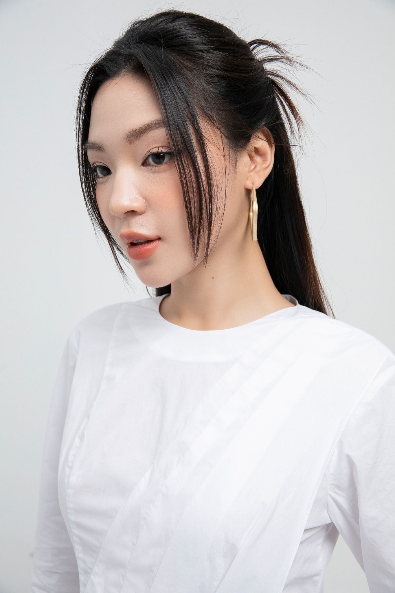 ÁO THIẾT KẾ VẠT CHÉO SM18322