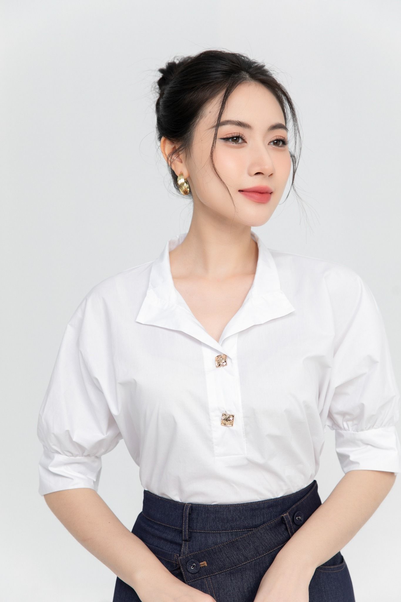 SƠ MI TRẮNG TAY LỠ SM18412