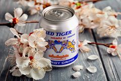 Nước Uống Tăng Lực  RED TIGER Nước Tăng lực Energy Drink Tăng lực thái, Tăng lực đấm, ăn chay uống nước tăng lực được không