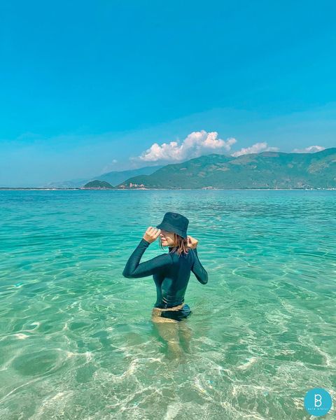  Áo bơi tay dài màu đen chống nắng - Layne Black Top 