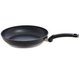  Chảo chống dính Đức Fissler Adamant Classic.Vật liệu nhôm đúc cao cấp.Dùng tốt với mọi loại bếp 